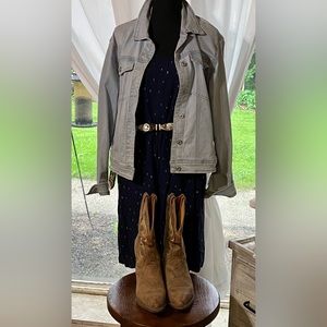 Country Inspired Outfit, size L, 7 boots